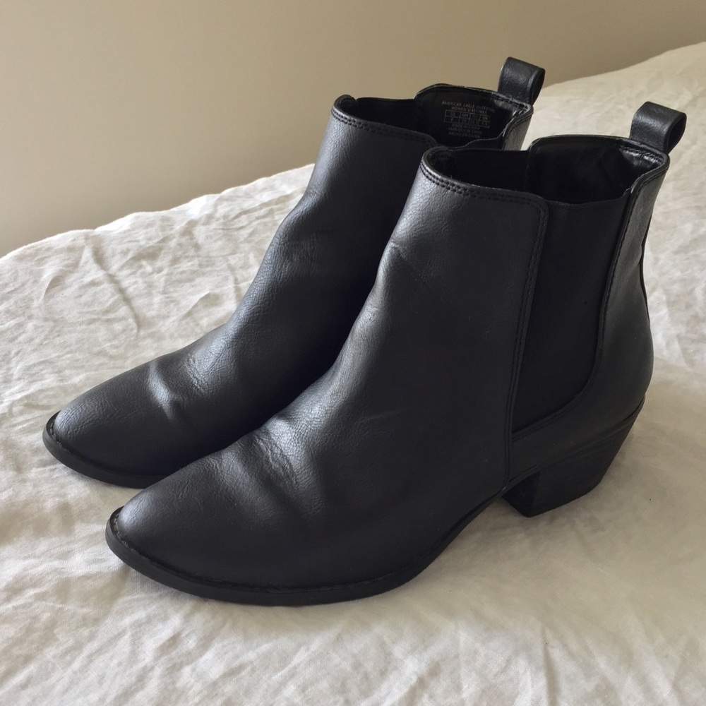 American Eagle ankle boots